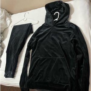 La Maisons Simons men’s velour velvet tracksuit sweatsuit sweatpants joggers